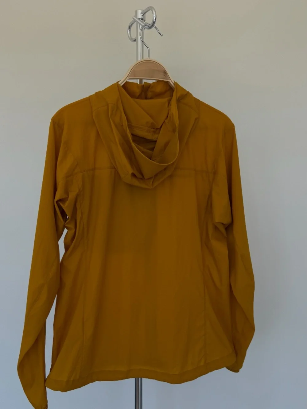 Arc’teryx Women’s Lightweight Hooded Jacket Size M Mustard Yellow - Picture 4 of 7